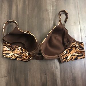 Playtex Intimates & Sleepwear - Playtex leopard bra 46C Playtex Intimates & Sleepwear - Playtex leopard bra 46C
